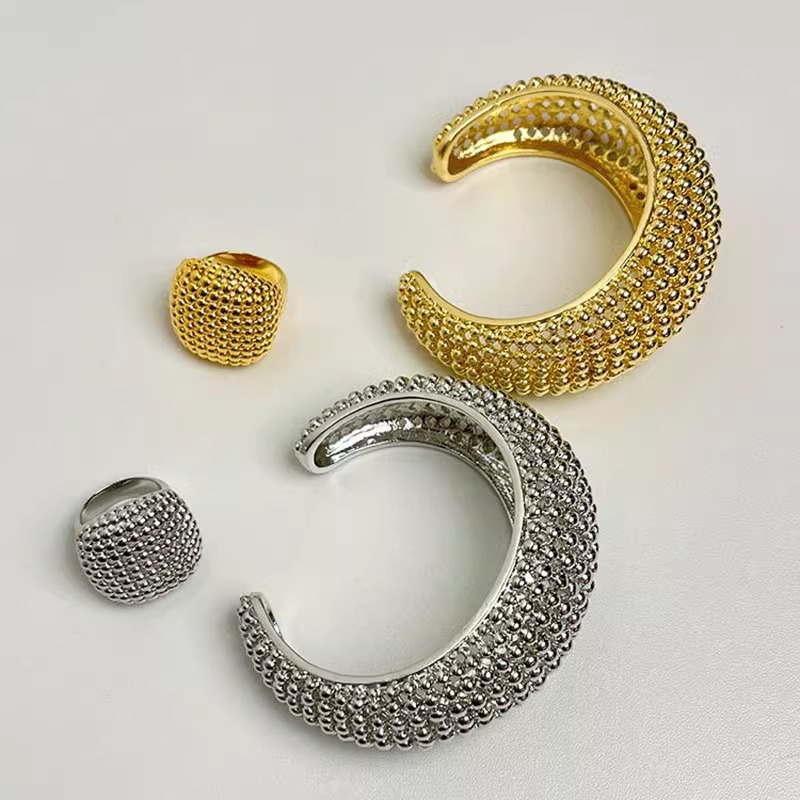 Luxury Bead Texture Open Cuff  - огляд і ціна Minimalist Ring Stackable