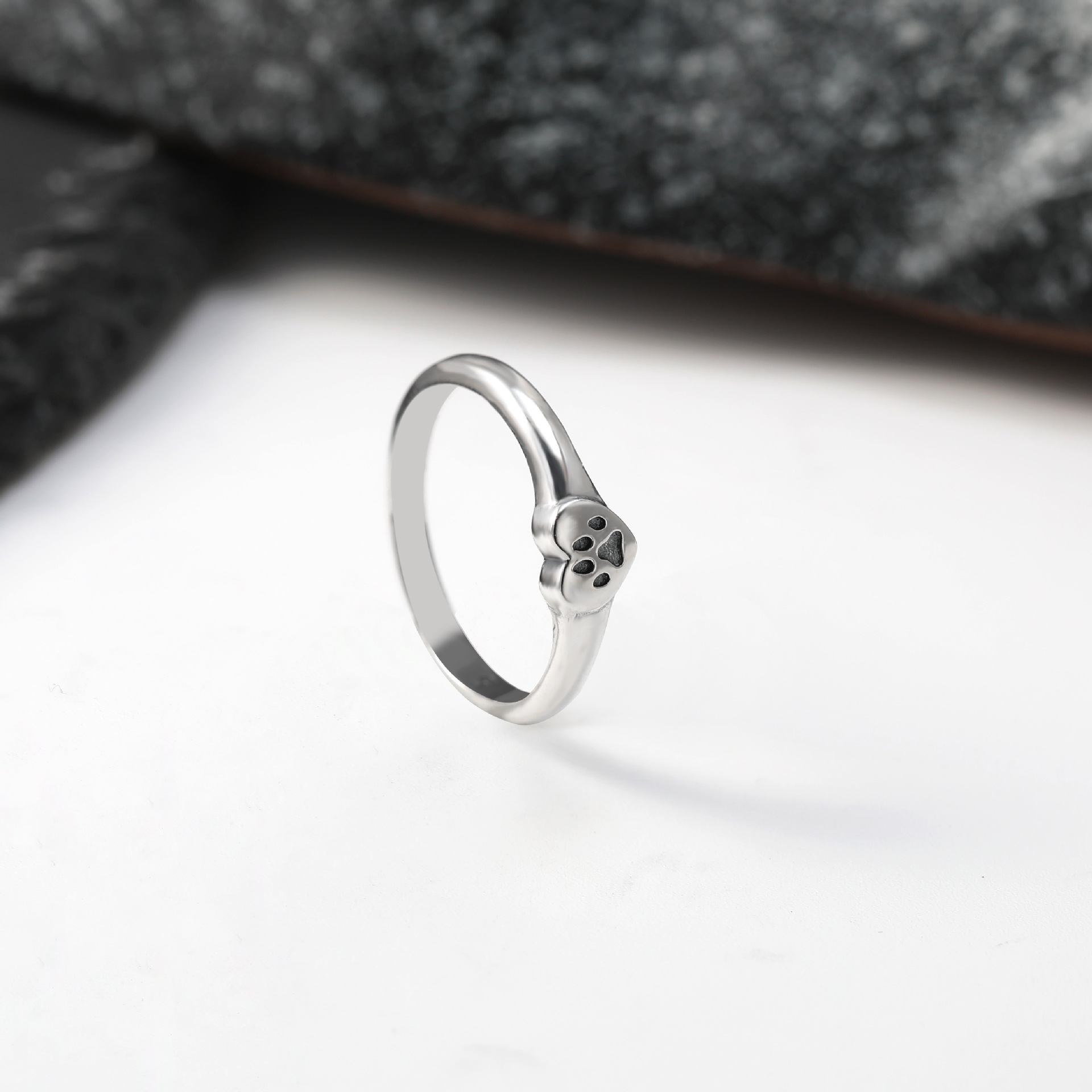 S925 Silver Hollow Paw Print I - огляд і ціна Minimalist Ring Stackable